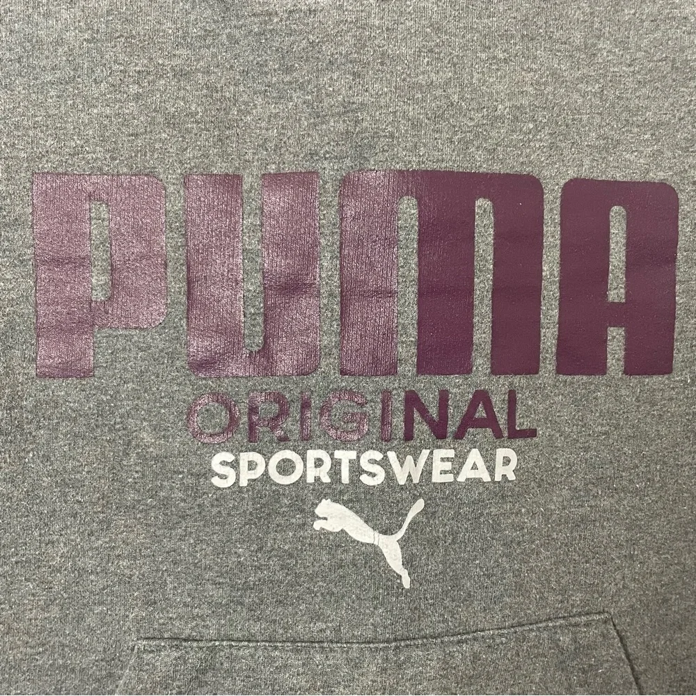Puma Kids Pullover Hoodie – Gray & Burgundy  Size: Small (8)